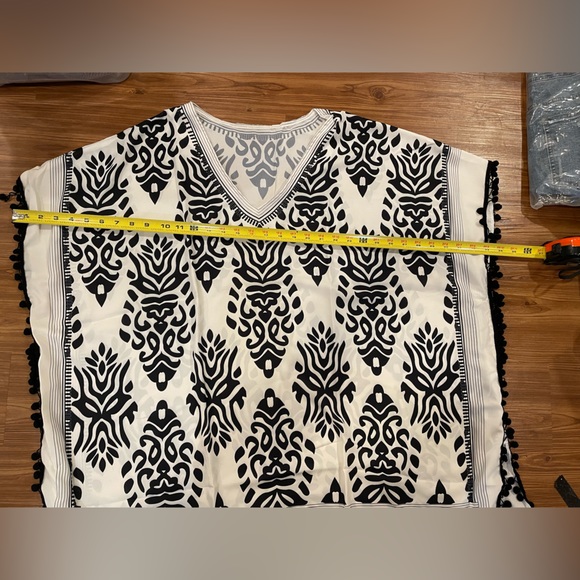 Swim cover up - Picture 9 of 9